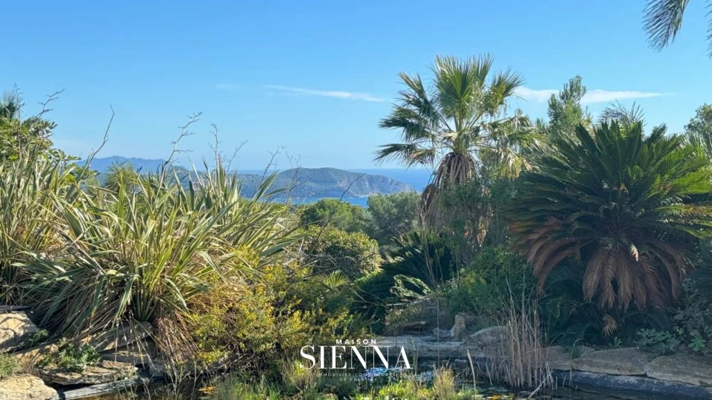 Propriété d&rsquo;exception avec vue mer panoramique sur la baie de La Ciotat